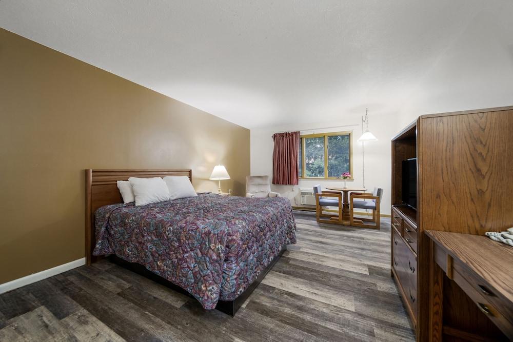 Executive Inn Cass City photo 15