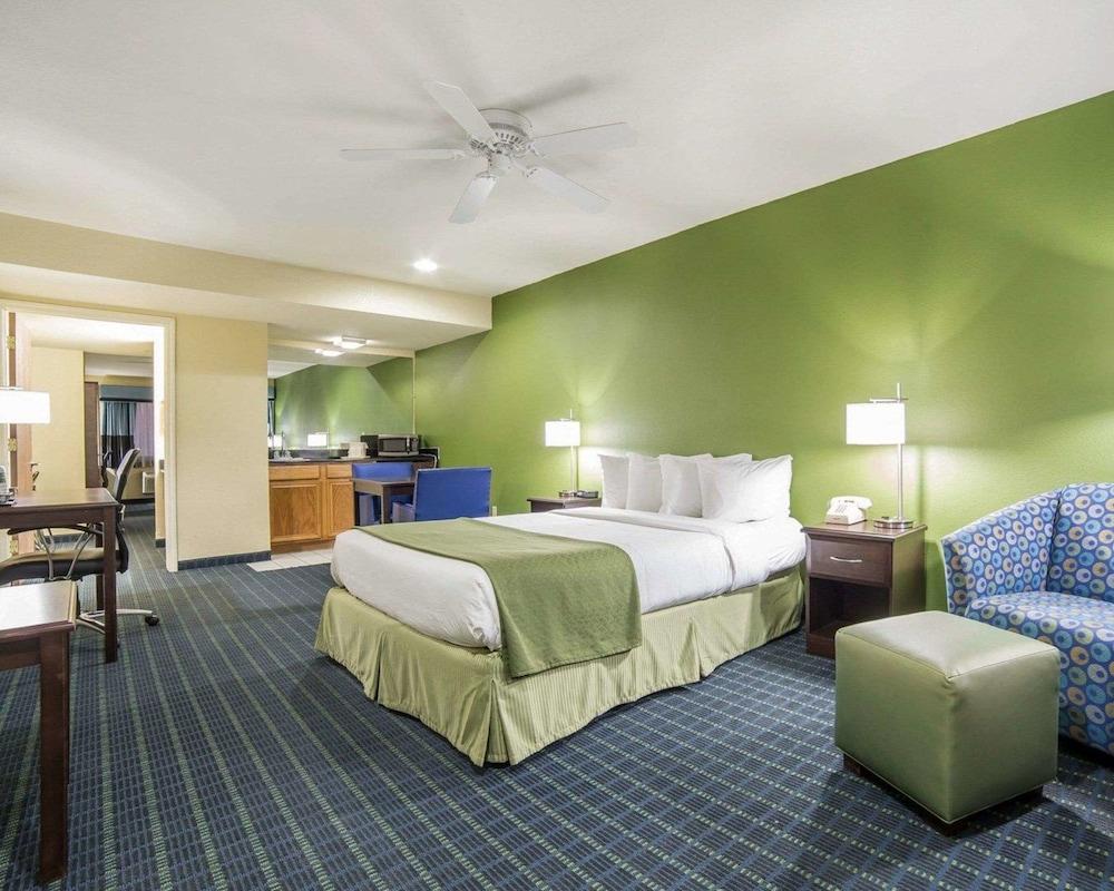Quality Inn Needles photo 12