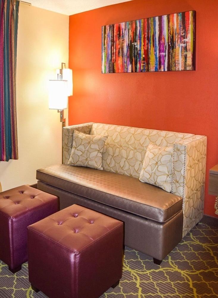 American Inn & Suites West Memphis I-40/I-55 photo 4