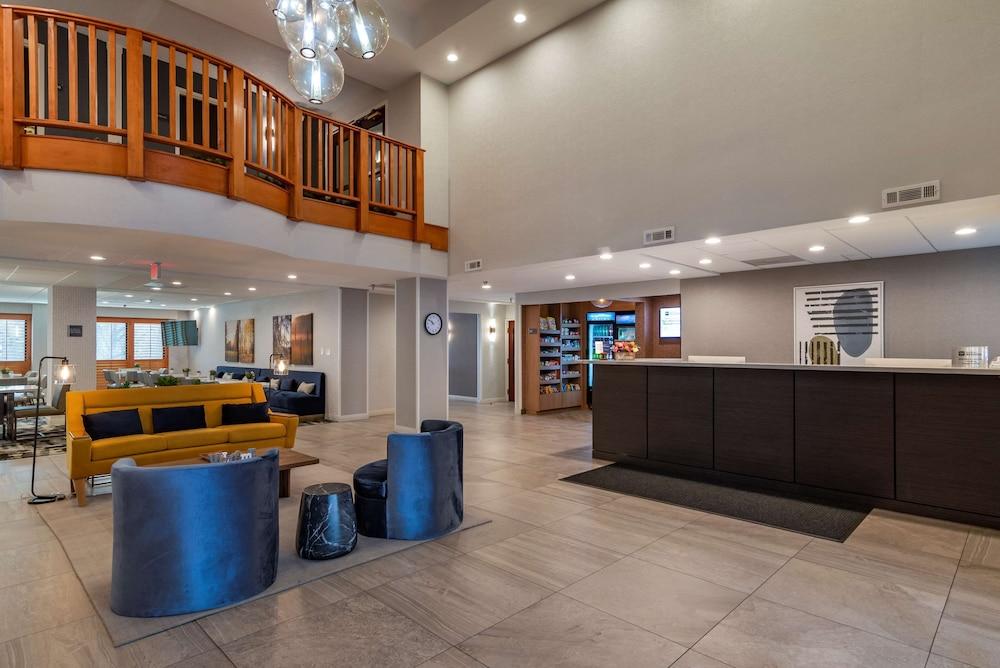 Best Western Plus Dalton Inn photo 2