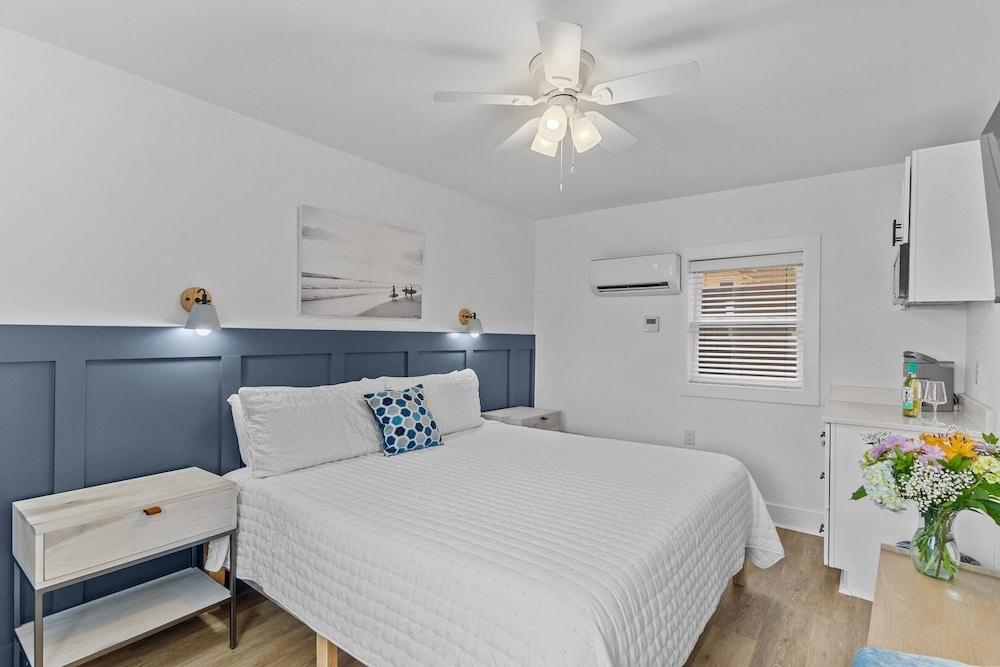 The Beach House Motel & Suites photo 27