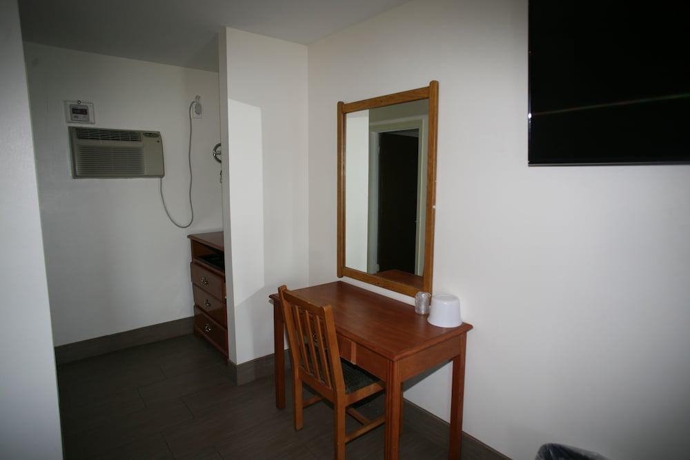 Royal Inn photo 23
