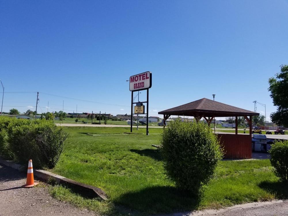 Motel Grand photo 50