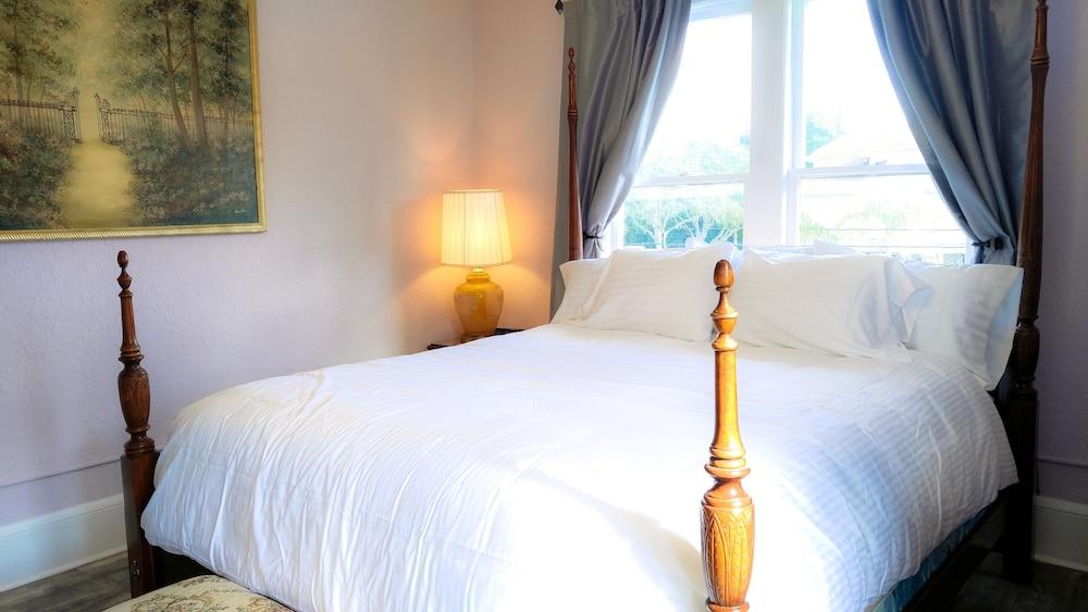 The DeLand Hotel photo 57