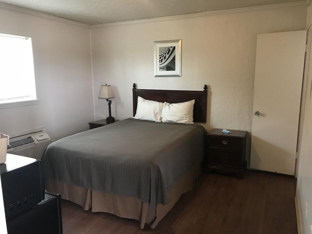 Trend Motel and RV Park photo 17
