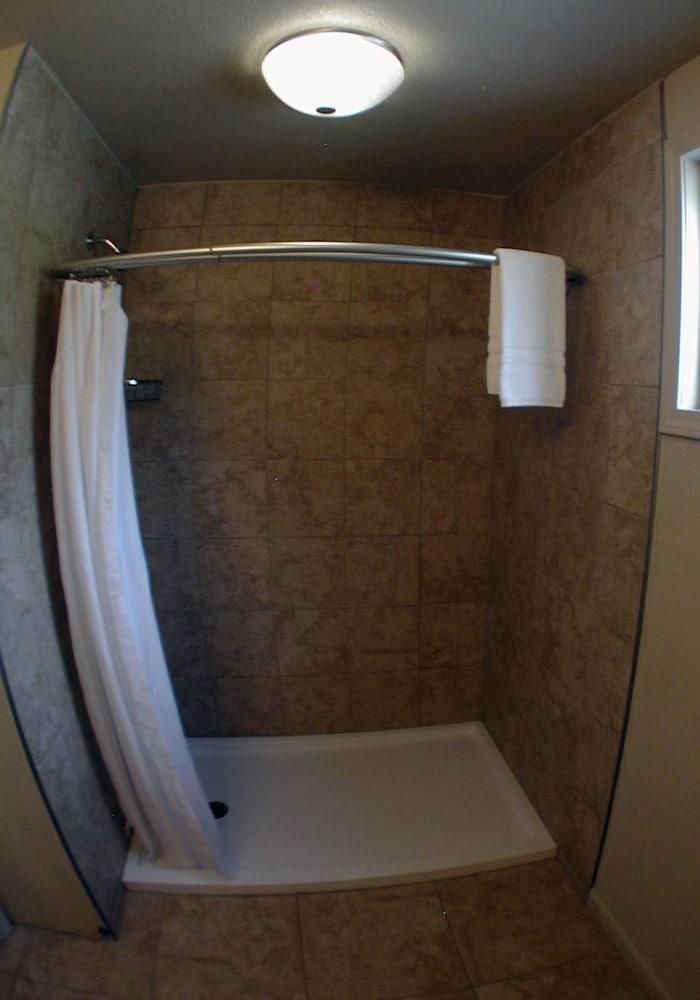 Lucia Lodge photo 26