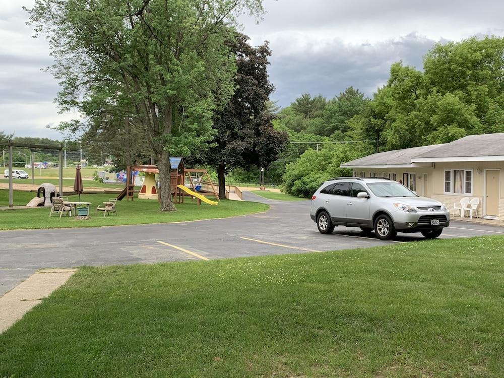 Lakeside Motel photo 15