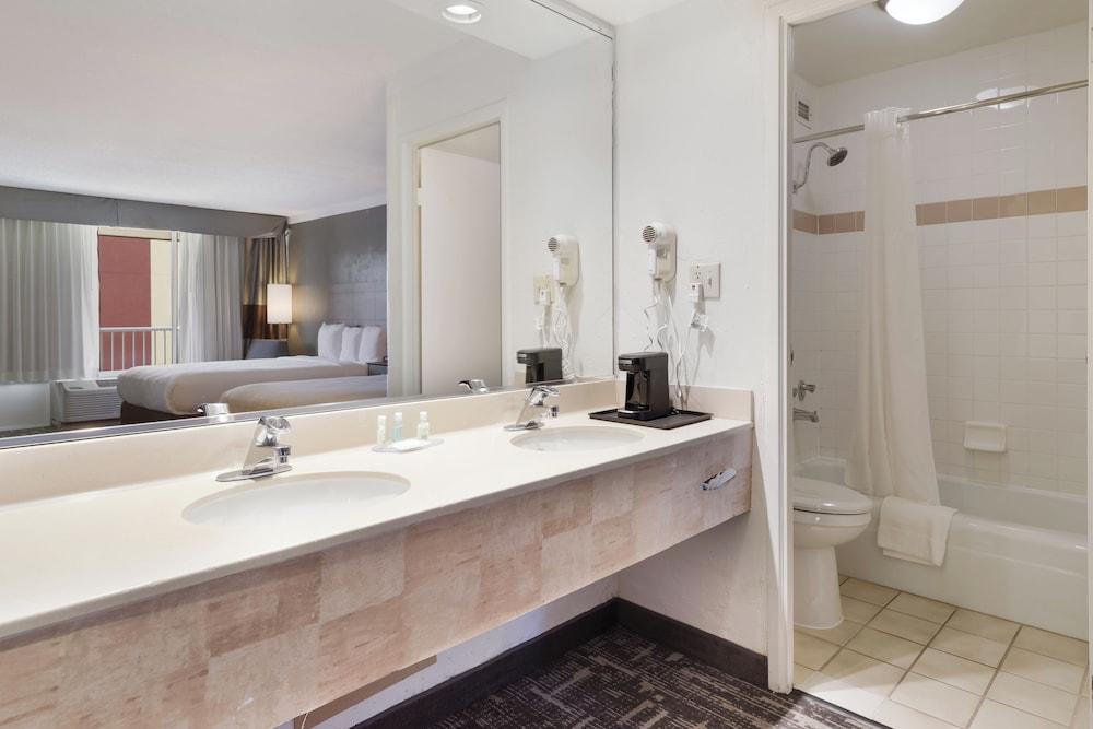 Clarion Hotel Concord/Walnut Creek photo 23