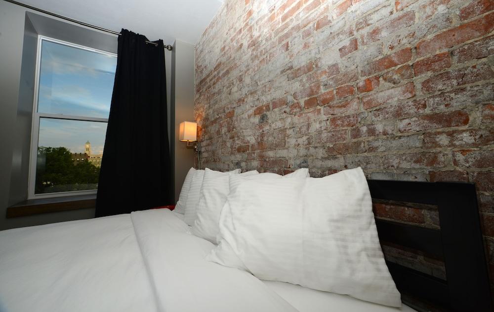 Hotel Kilbourne Downtown Sandusky photo 3