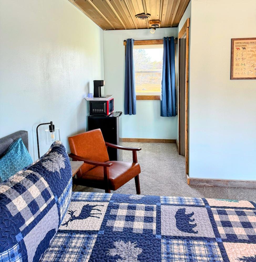 Peninsula Point Lodge photo 12