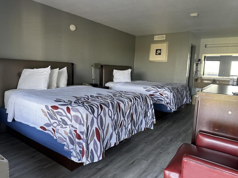 Riverview Inn photo 2