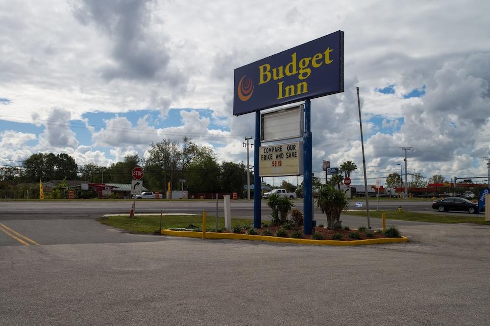 Budget Inn Cocoa photo 16