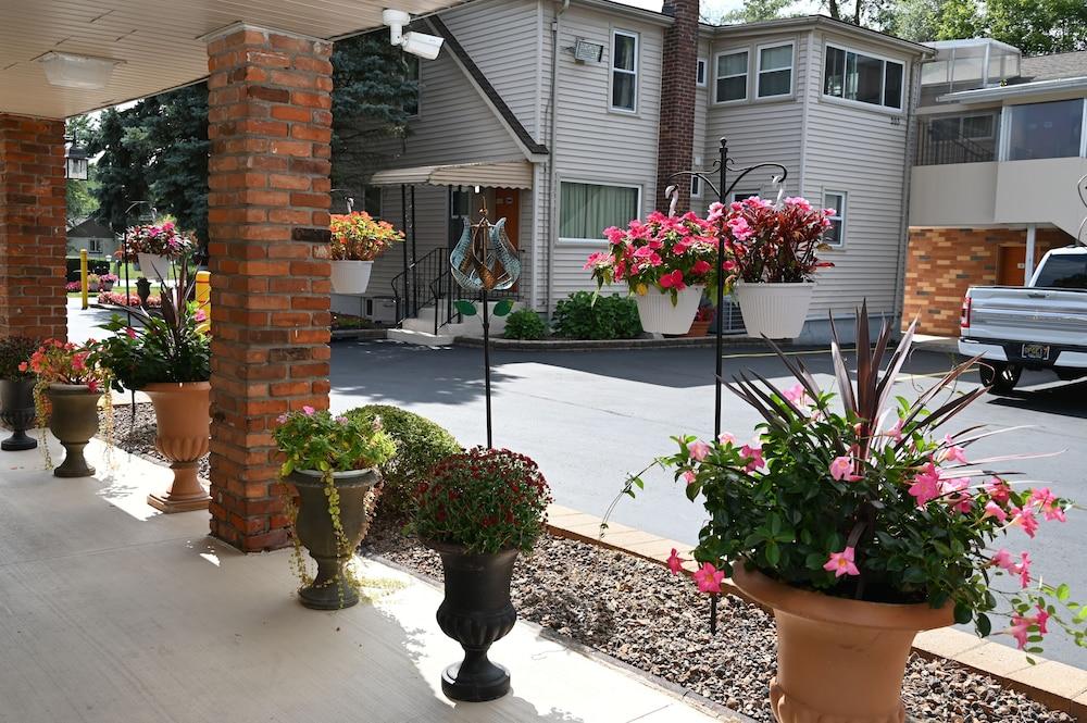 Fellows Creek Lodge photo 30