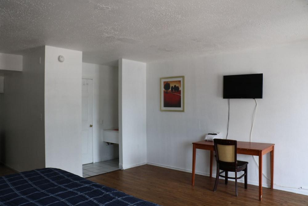 Dunedin Cove Motel photo 8