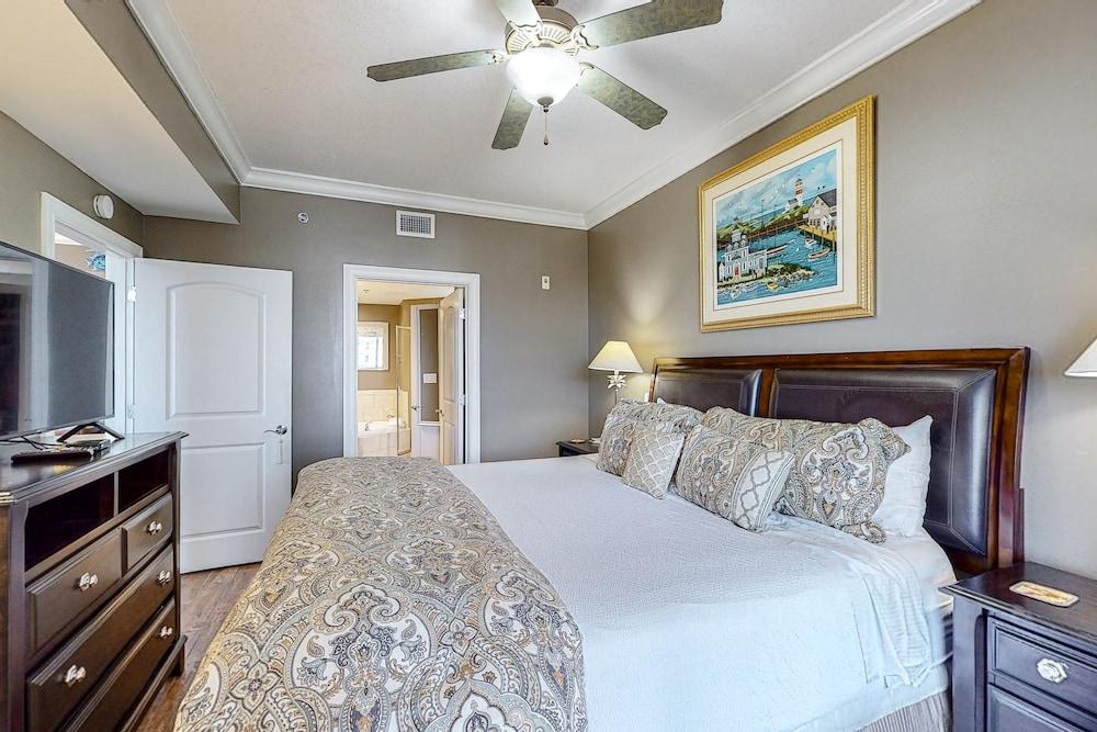 Azure Condominiums photo 4