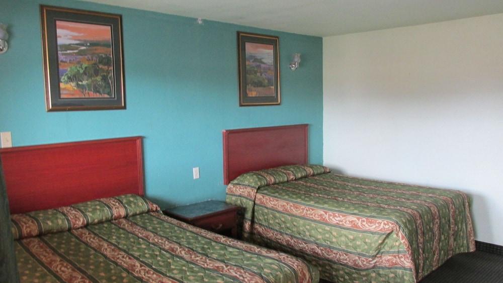 Sportsman Motel photo 18