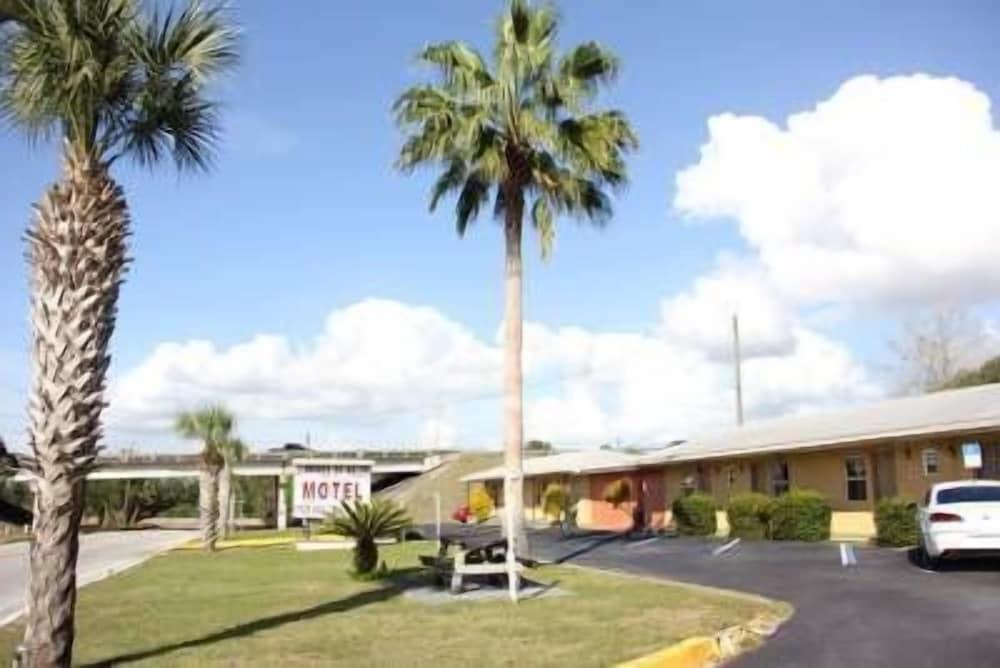 Prince of Wales Motel photo 18
