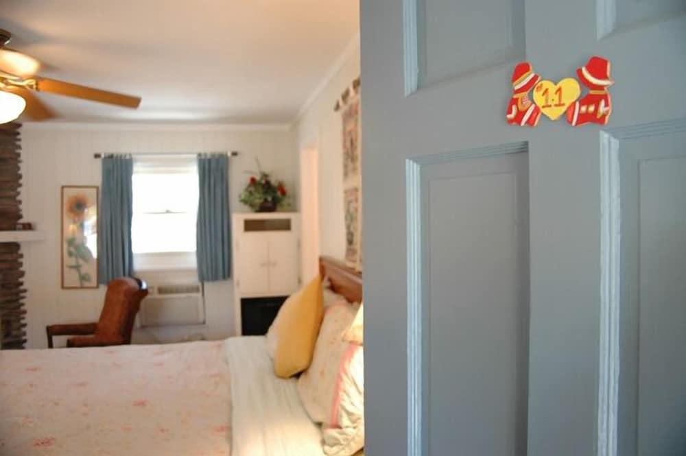 The Homestead Inn photo 23