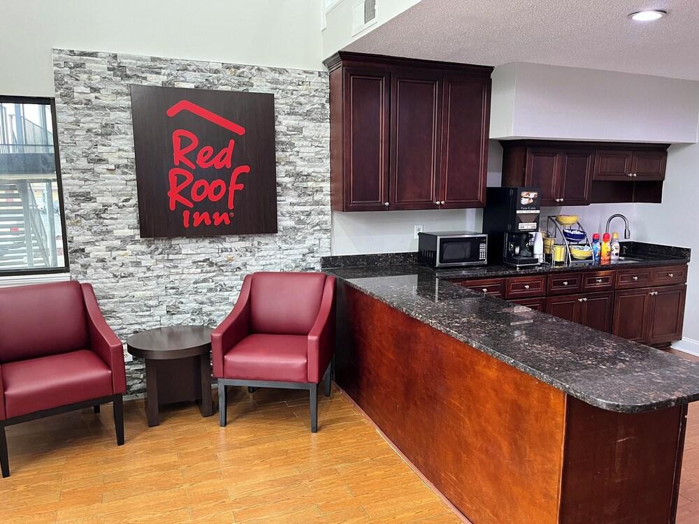 Red Roof Inn Rockingham photo 9