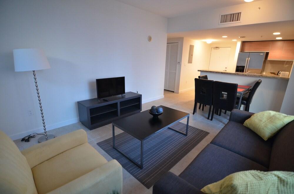 Riviera Luxury Living at River Oaks Marina and Tower photo 31
