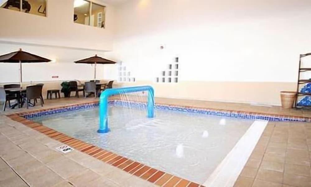 GrandStay Residential Suites Hotel photo 16