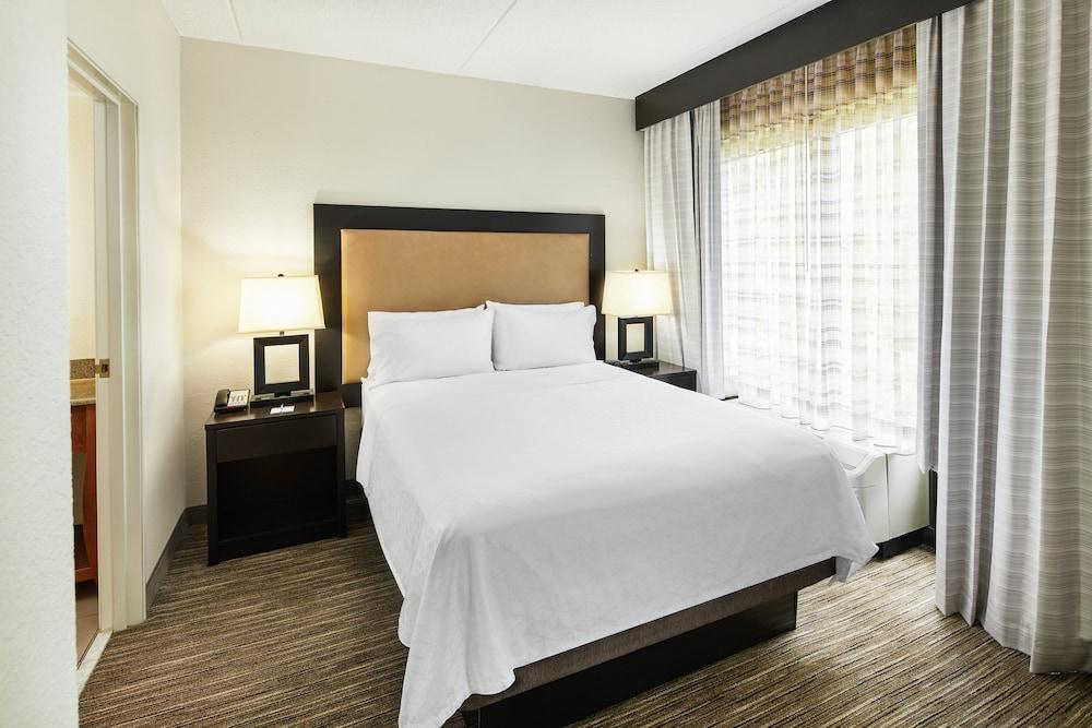 Holiday Inn Express & Suites Jacksonville SE- Med Ctr Area by IHG photo 7