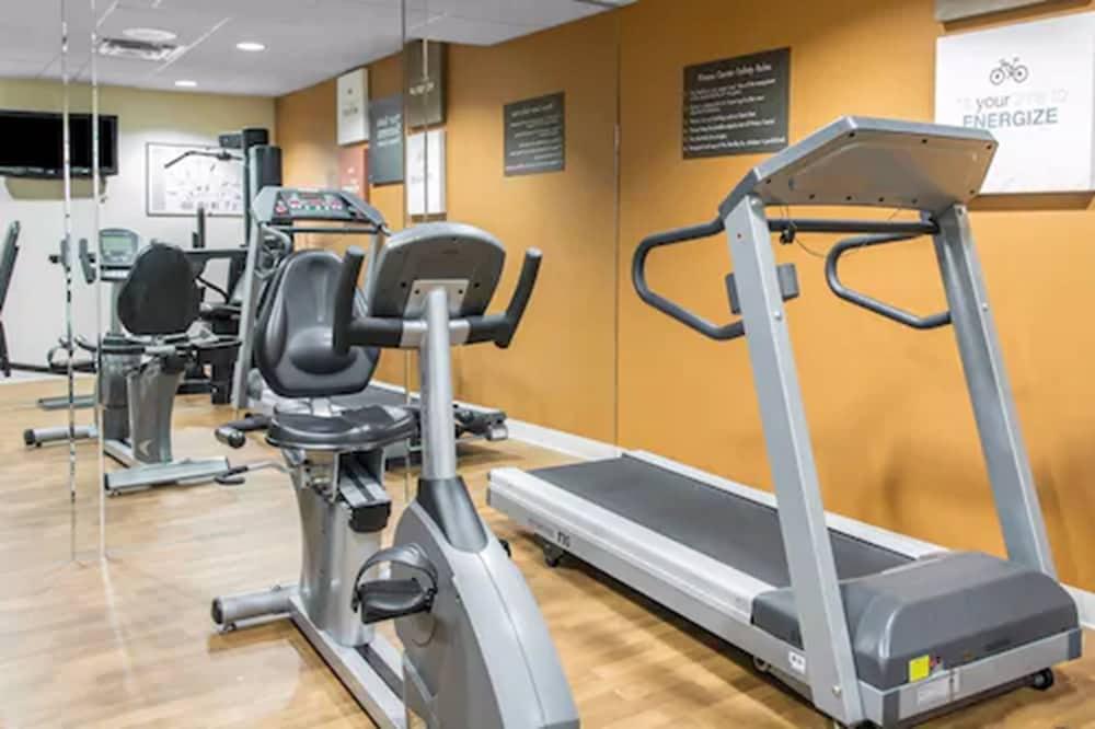 Comfort Suites Wixom - Novi photo 35