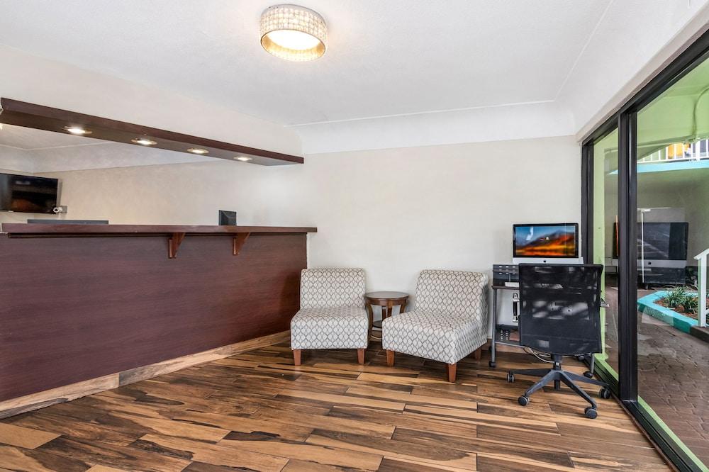 Ocean Reef Hotel photo 3