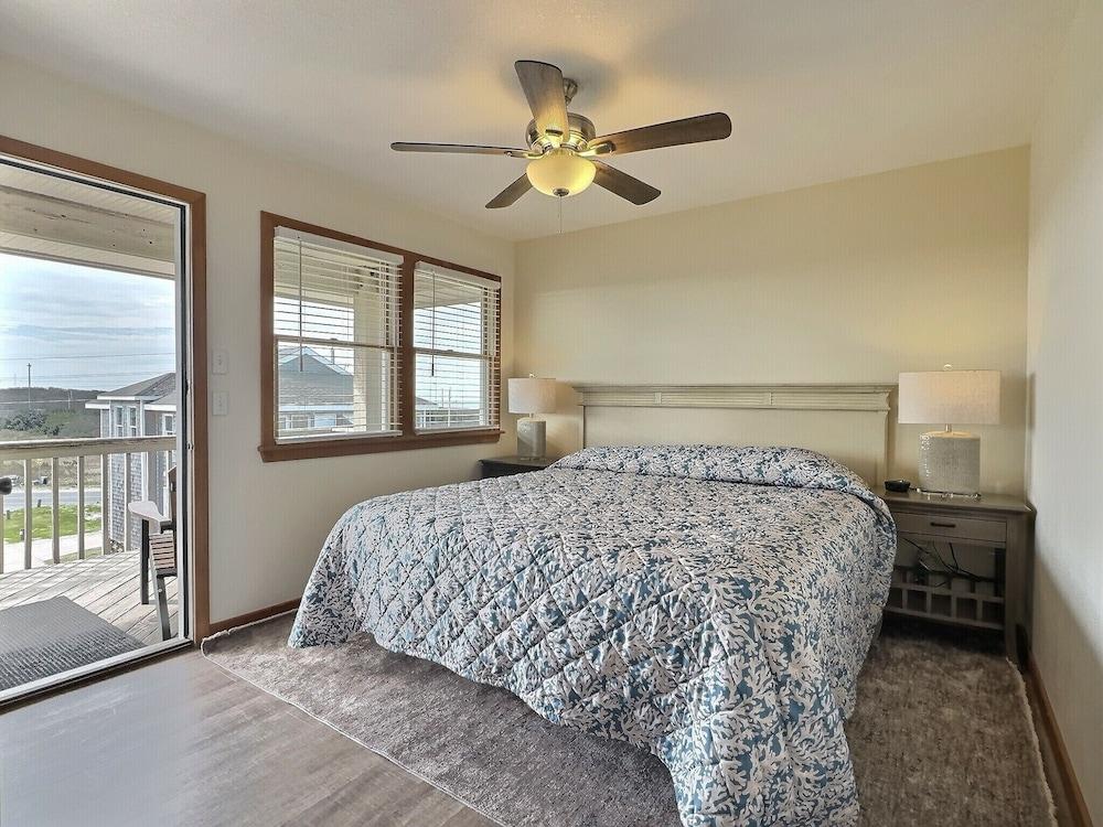 Lighthouse View Oceanfront Lodging photo 44