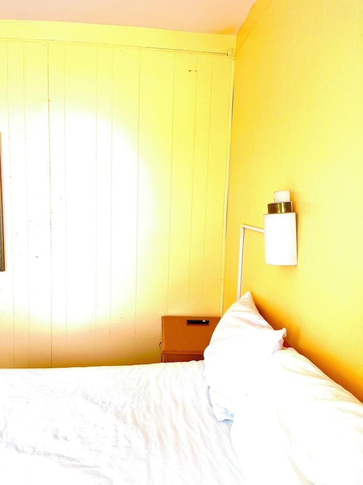 BedExpress hotel hostel photo 11