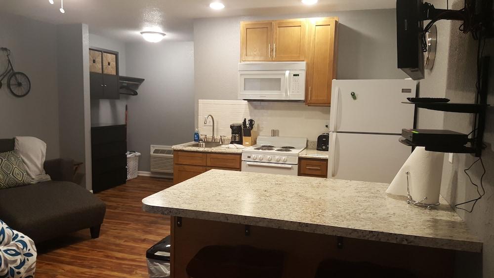 Tower Extended Stay Suites photo 11