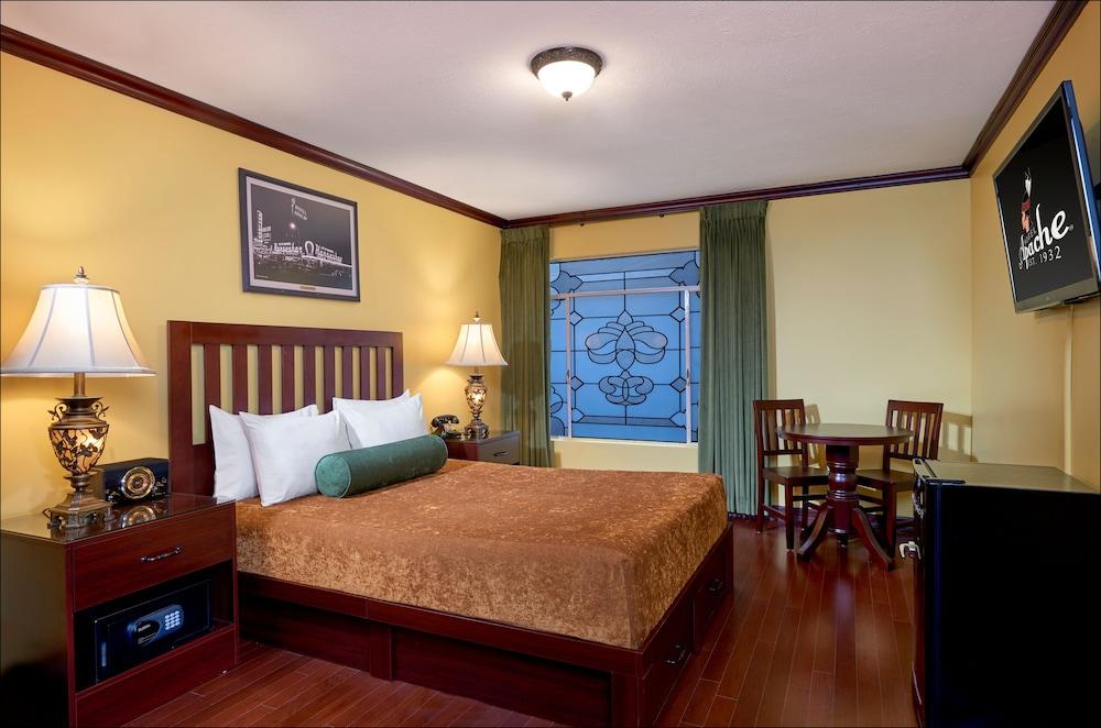 Hotel Apache photo 3