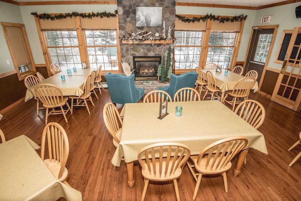 Skyport Lodge photo 54