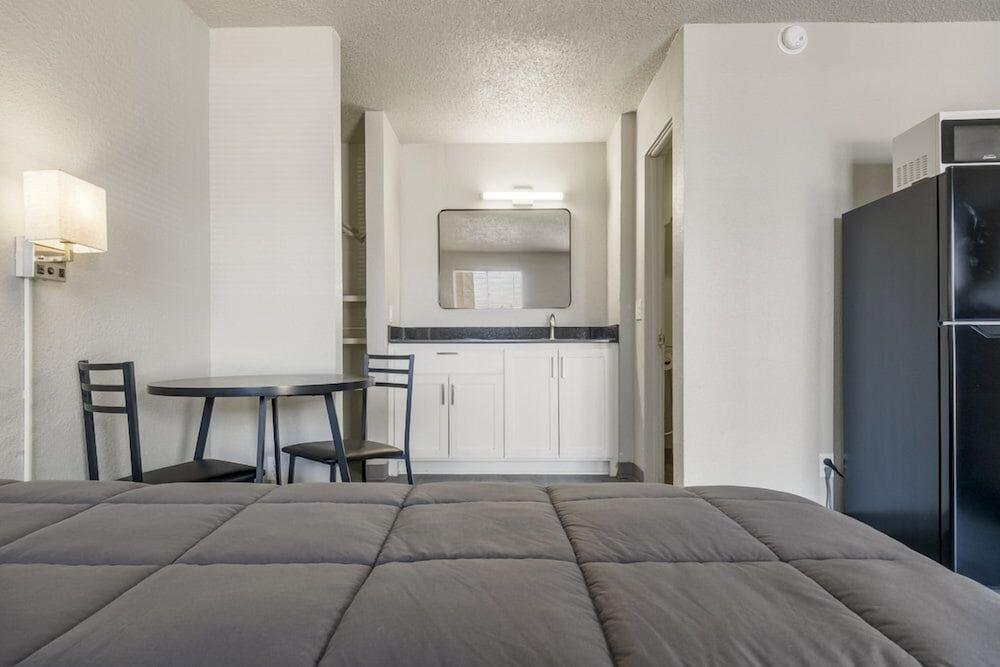 LTA Suites Brookside photo 21