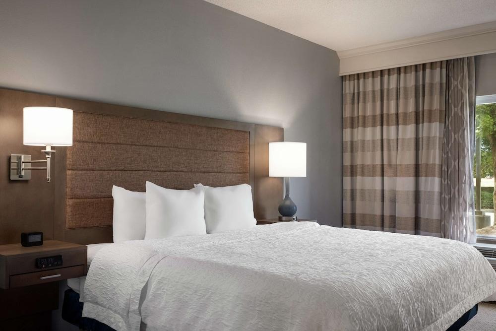 Hampton Inn & Suites Montgomery-EastChase photo 13