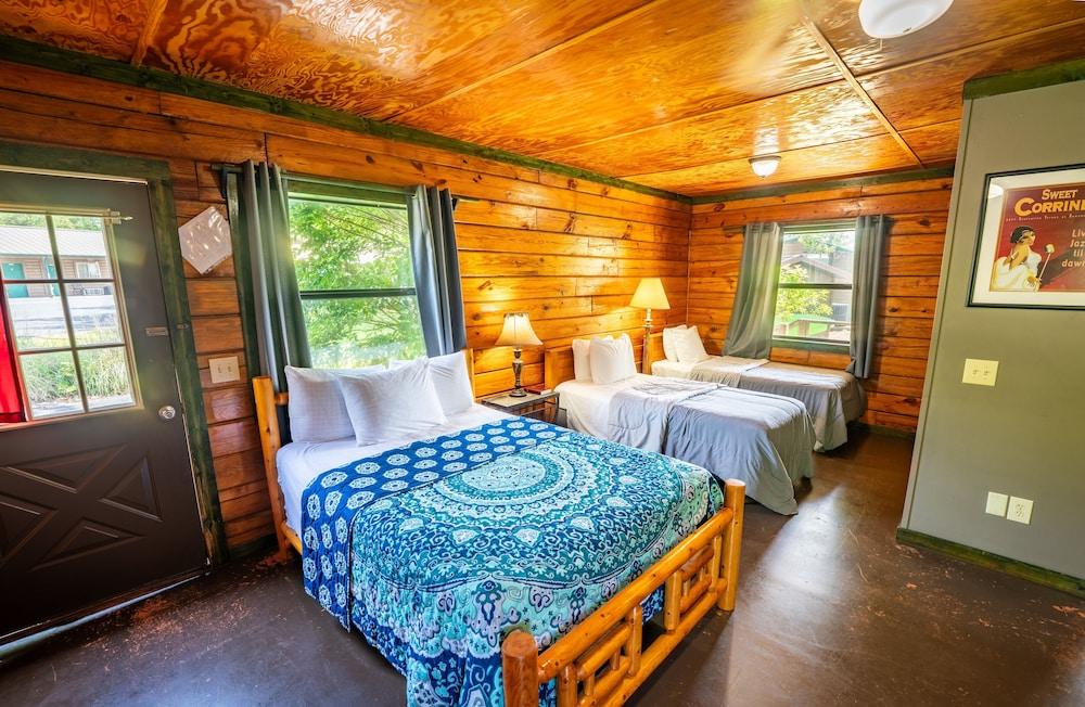 Fishtale Lodge photo 4
