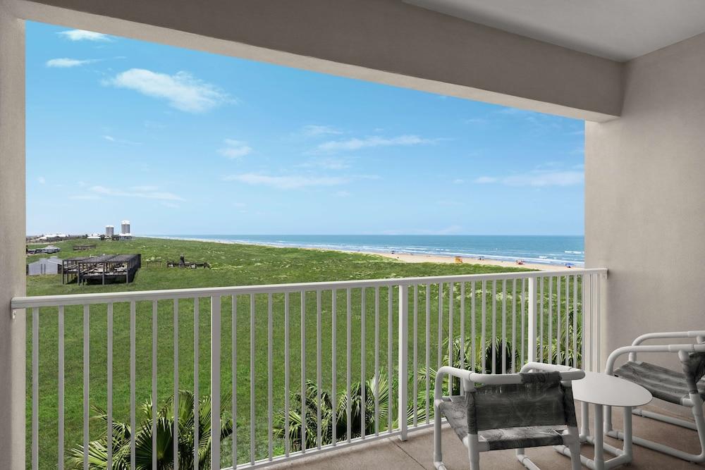 Hilton Garden Inn South Padre Island Beachfront photo 18