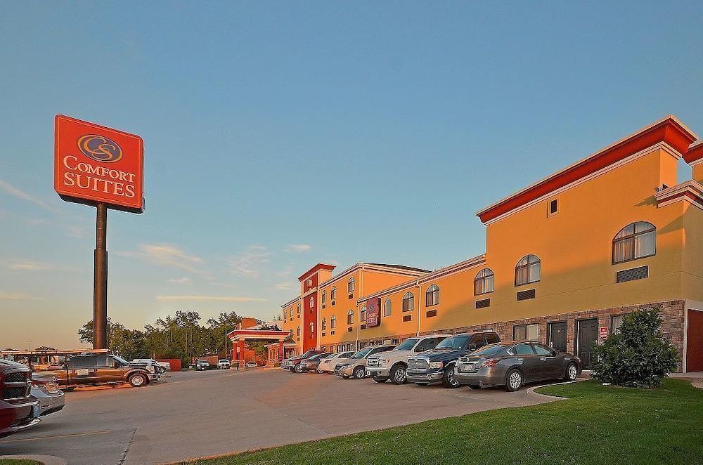 Comfort Suites Fairgrounds West photo 4