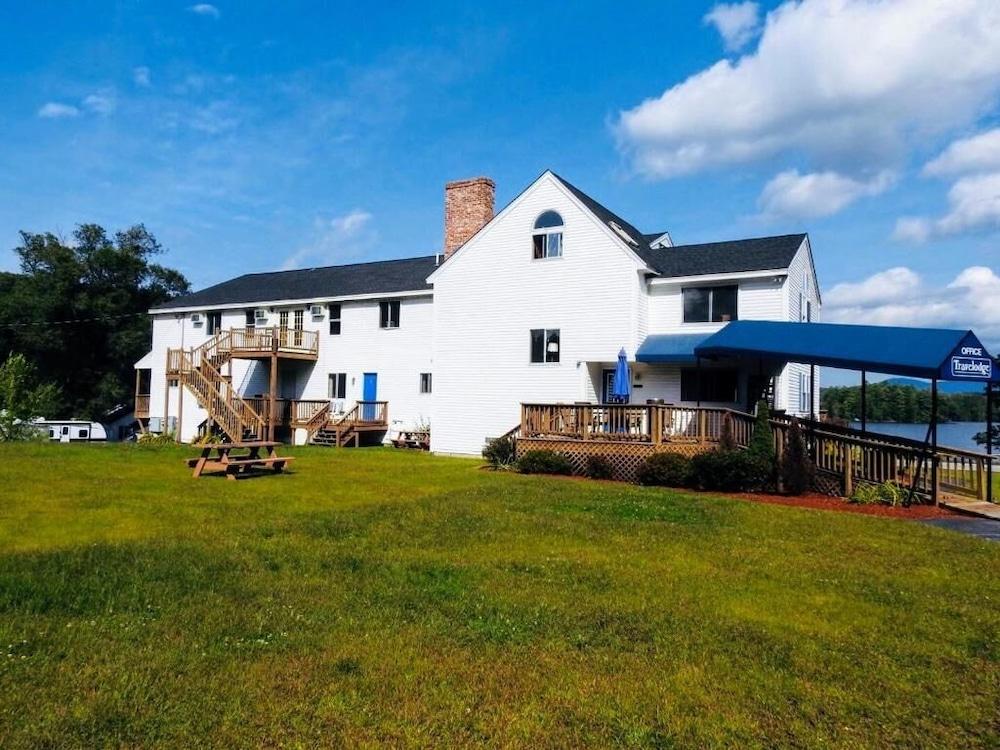 Winnisquam Lake Inn photo 34