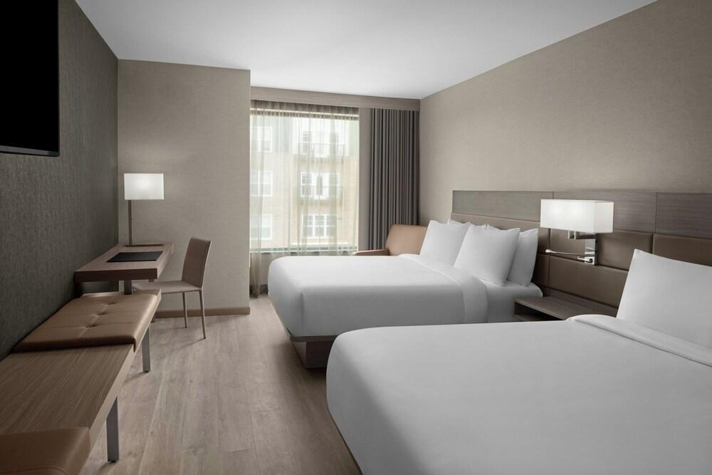 AC Hotel Lansing University Area photo 52