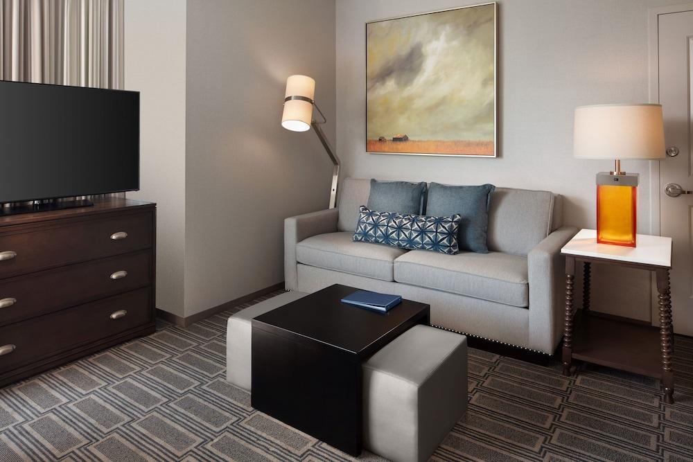 Homewood Suites by Hilton Teaneck Glenpointe photo 9