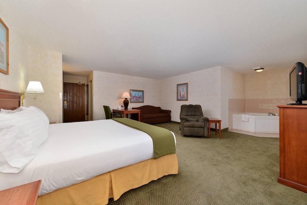 Vagabond Inn Executive - Green Valley photo 10