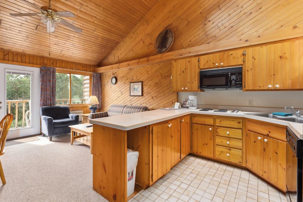 The Lodges at Breezy Point photo 61