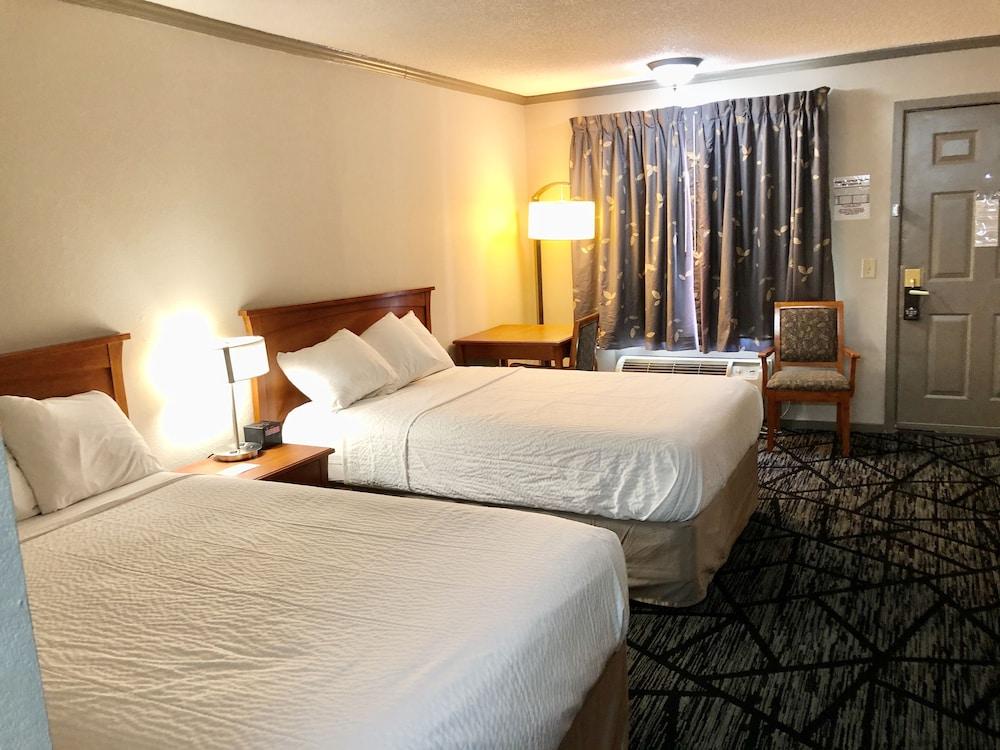 Days Inn by Wyndham Manning photo 7
