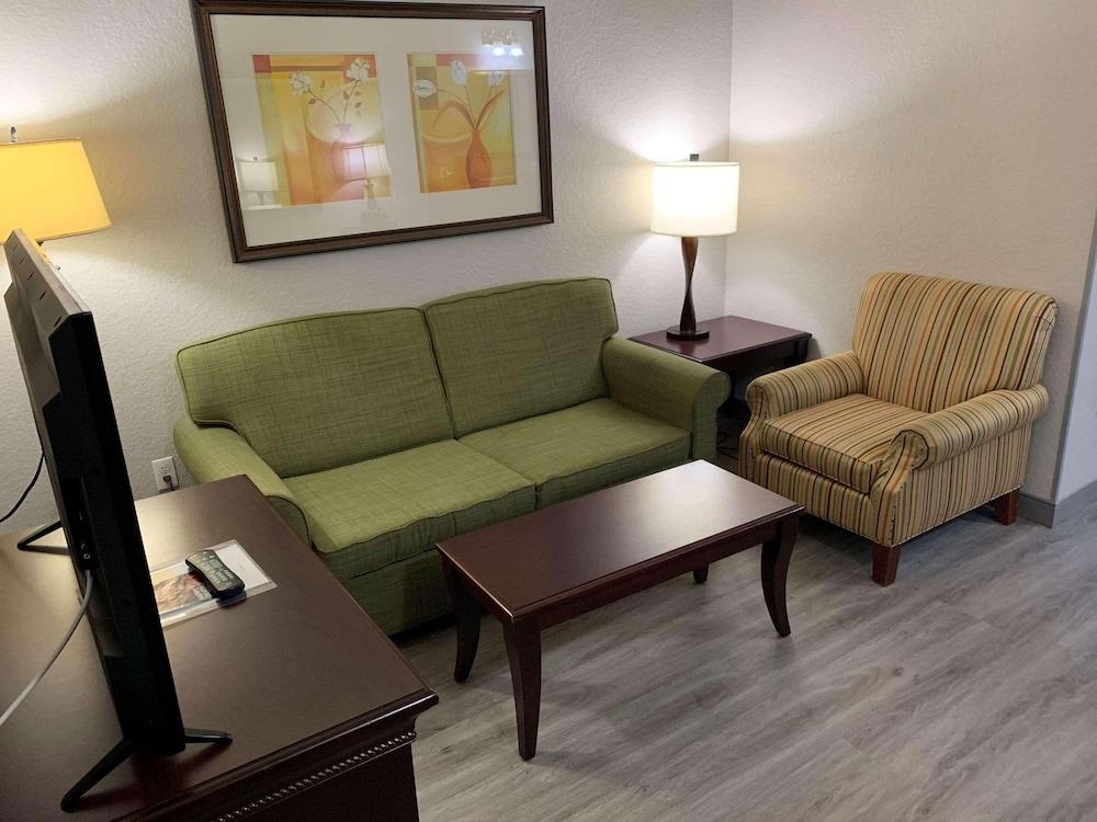Country Inn & Suites by Radisson, Jacksonville West, FL photo 50
