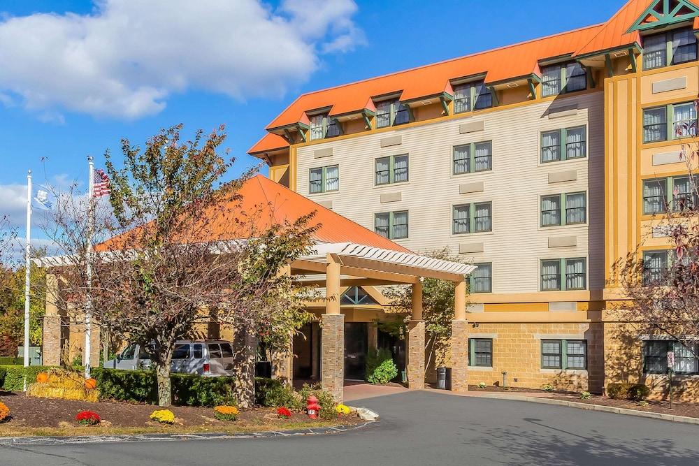 Comfort Suites Near Casinos Norwich-Uncasville CT photo 37
