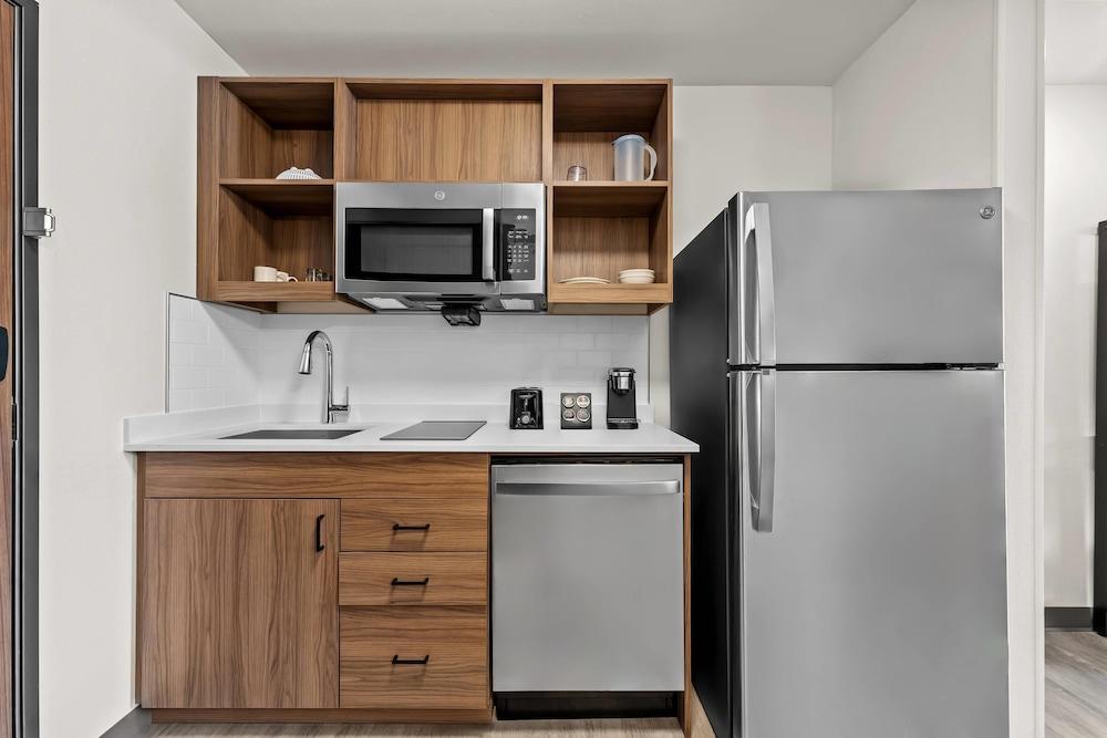 Everhome Suites Brownsville photo 29