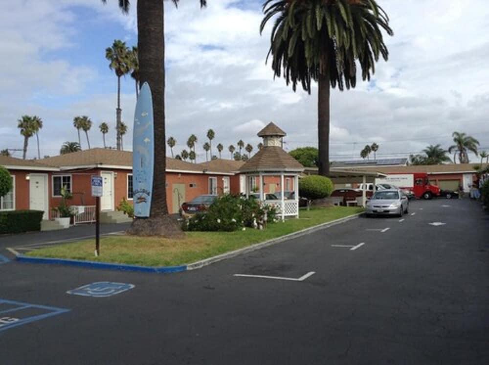 Oceanside Inn and Suites photo 41