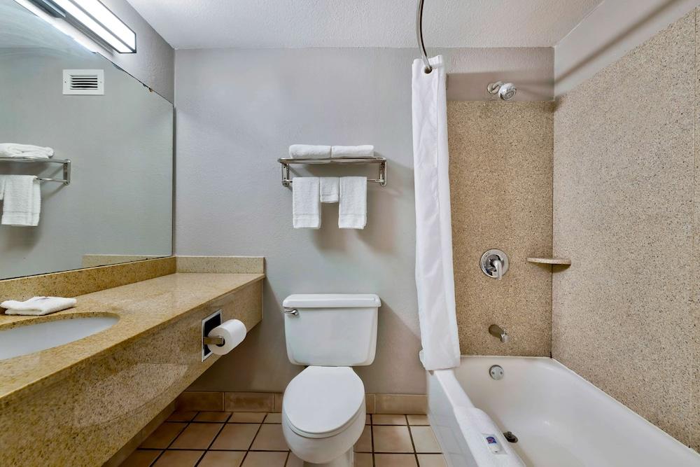 Motel 6 Bartlesville, OK photo 10