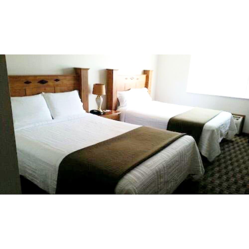 Burke Inn Motel & Suites photo 8